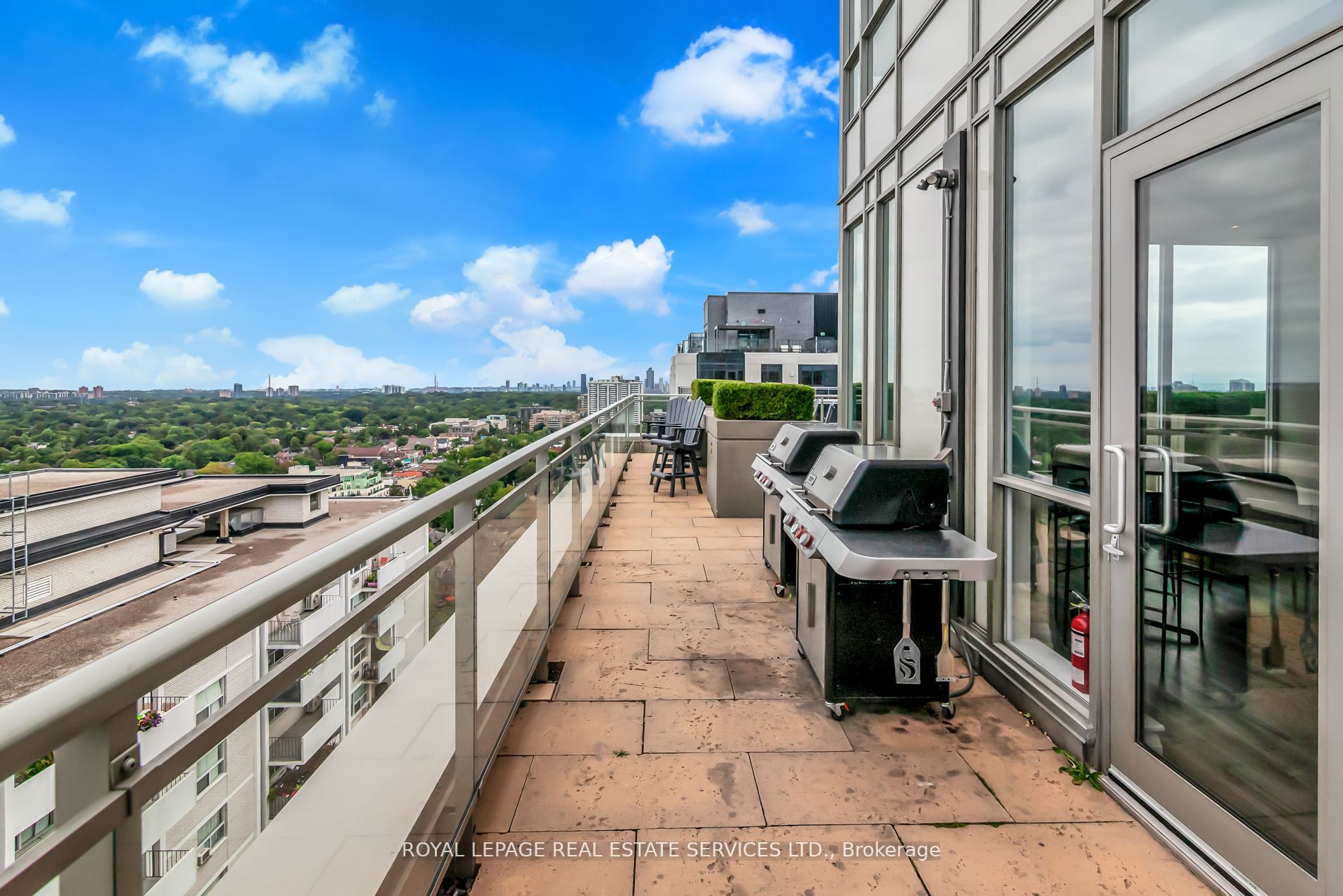 83 Redpath Avenue, #210