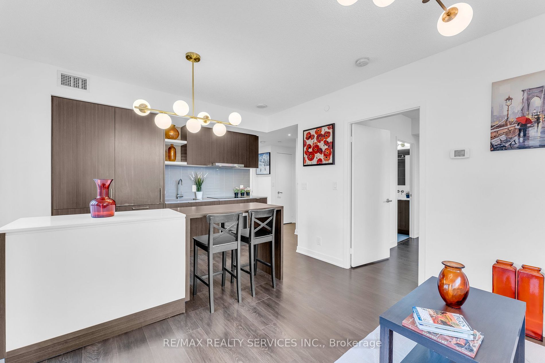 100 Harbour St, #1202