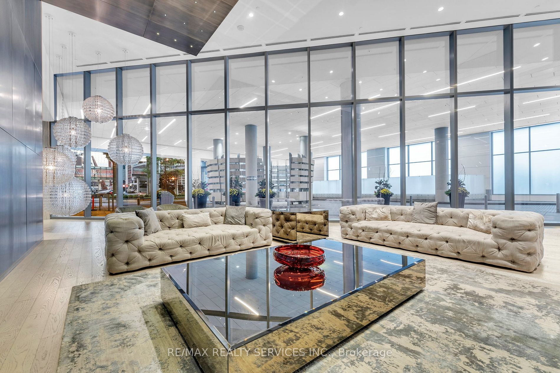 100 Harbour St, #1202