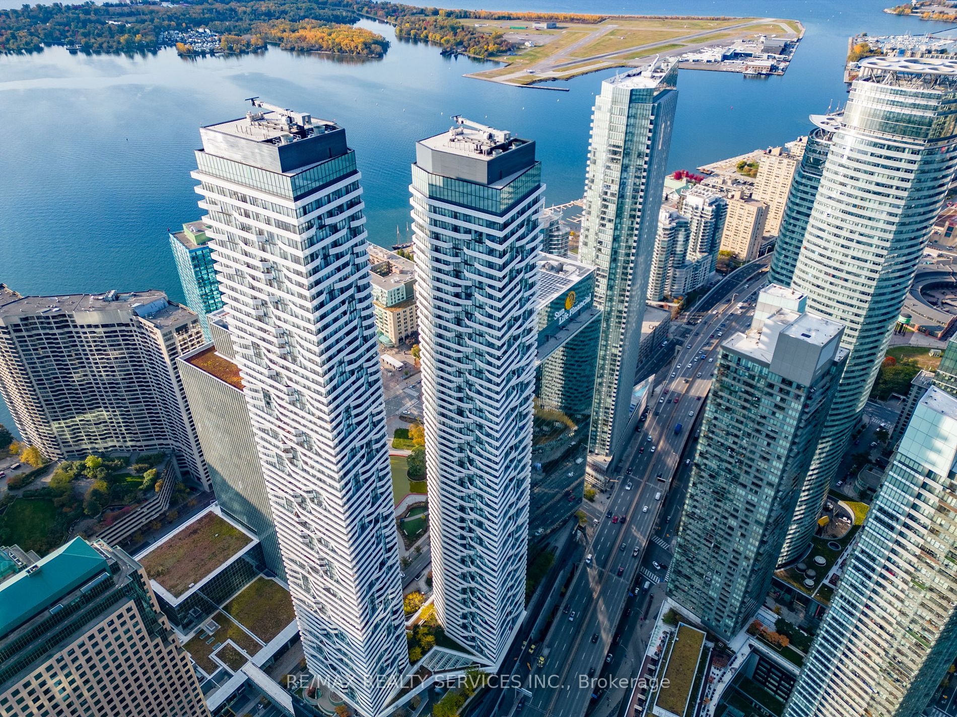 100 Harbour St, #1202