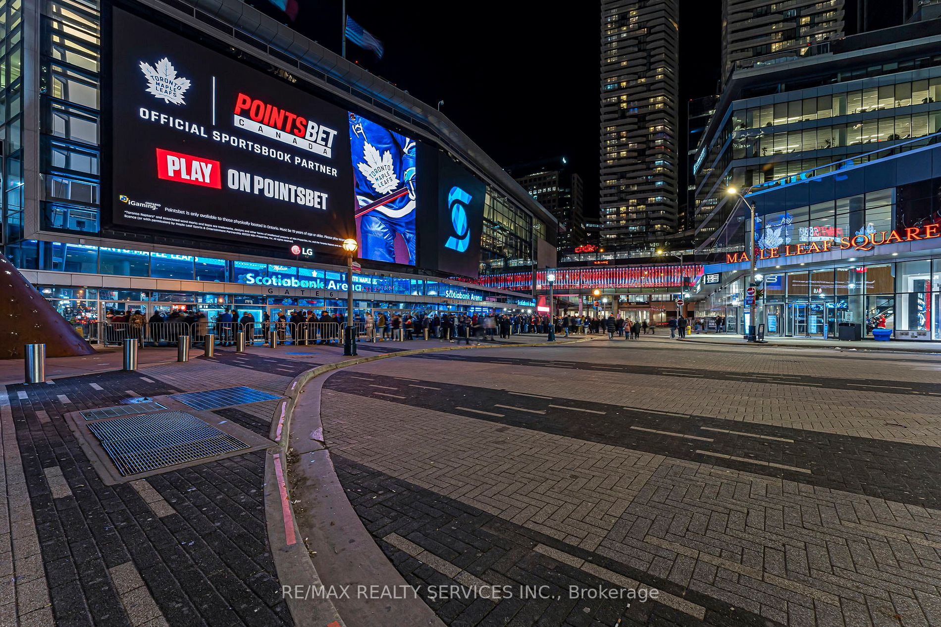 100 Harbour St, #1202