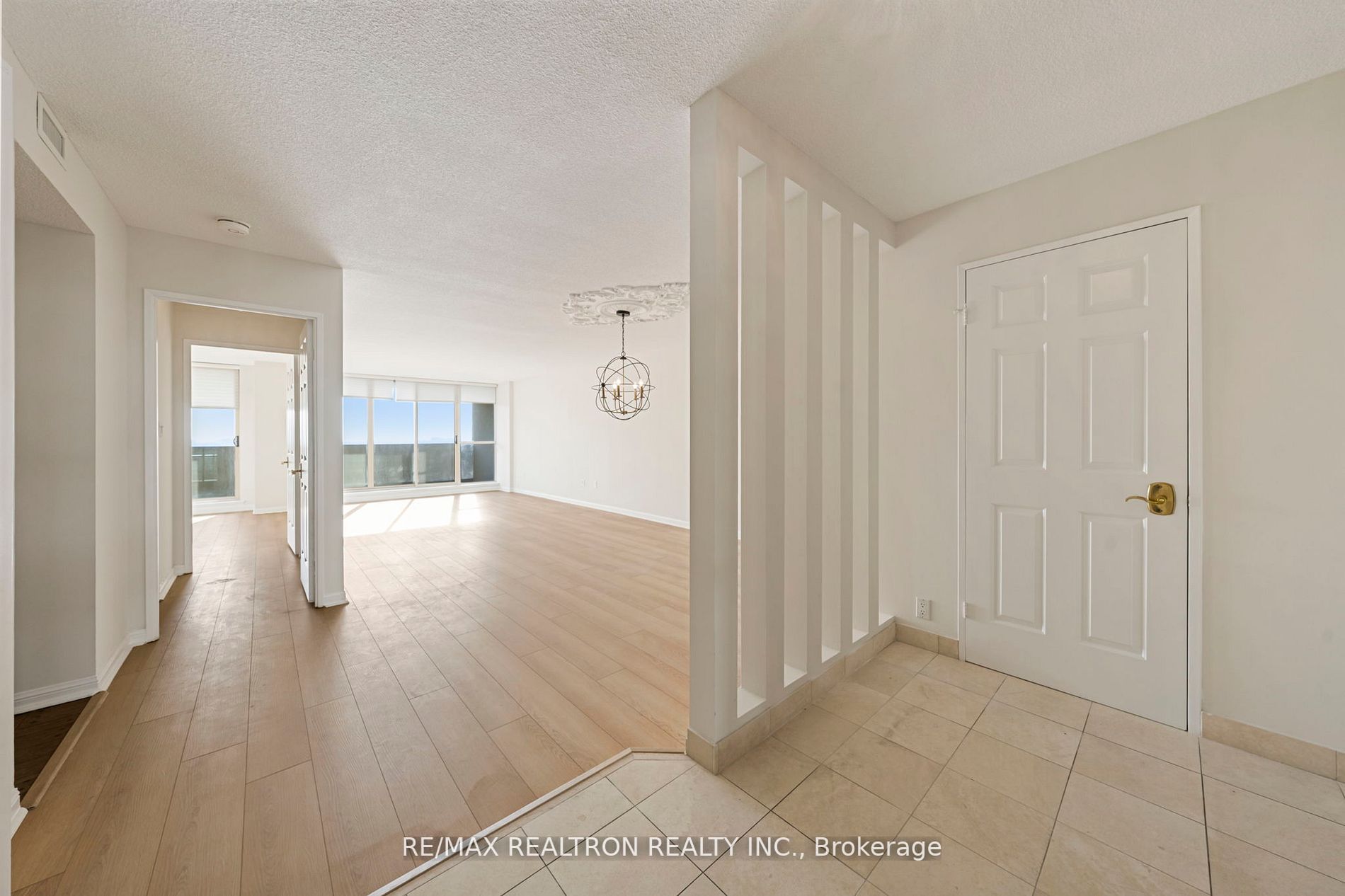 5444 Yonge Street, #1803