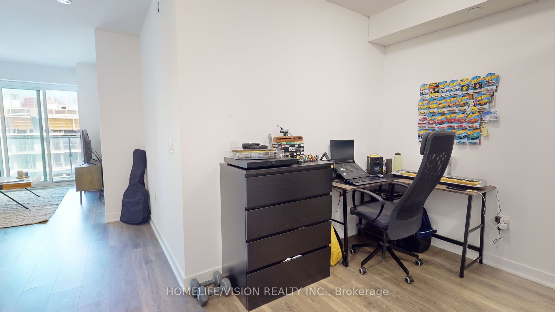 99 Broadway Avenue, #3411