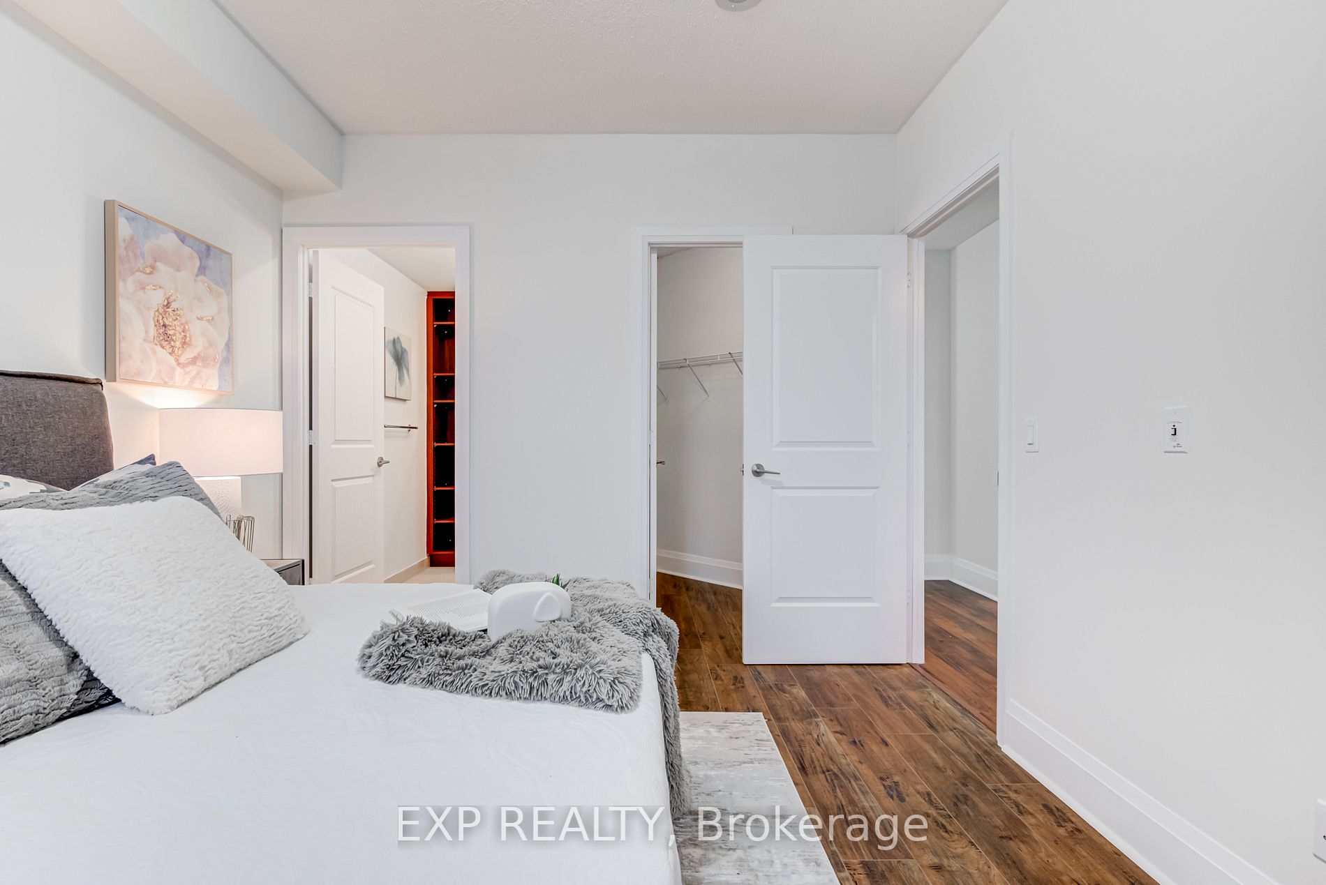 100 Harrison Garden Boulevard, #1822