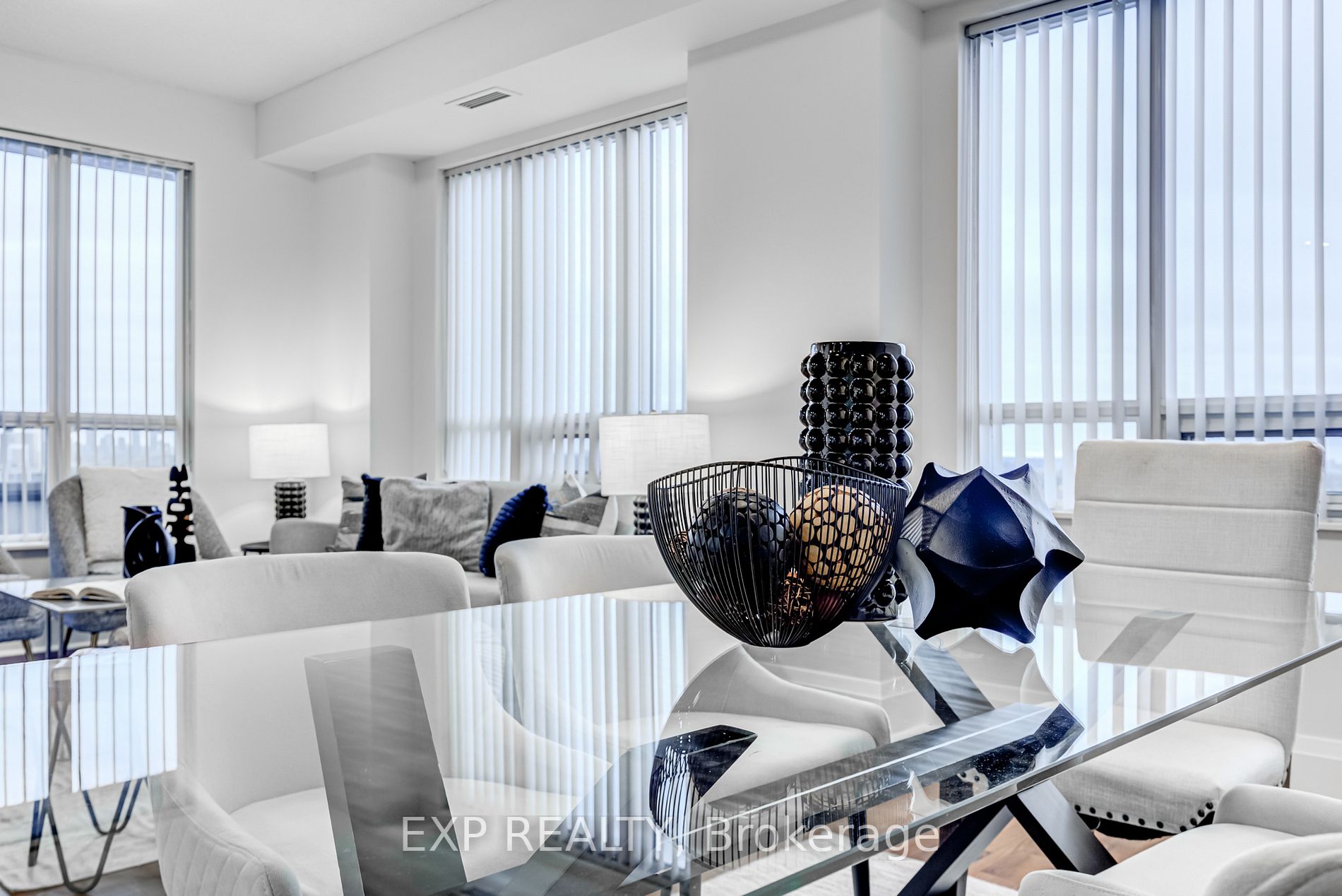 100 Harrison Garden Boulevard, #1822