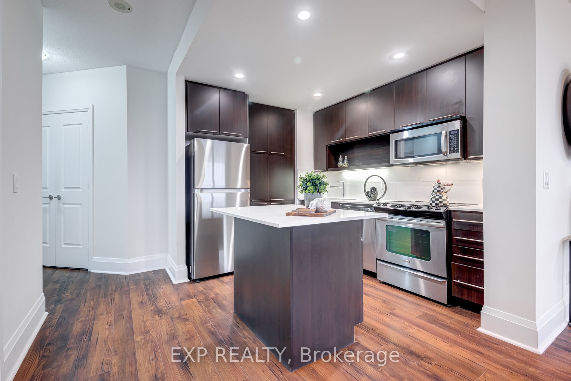 100 Harrison Garden Boulevard, #1822