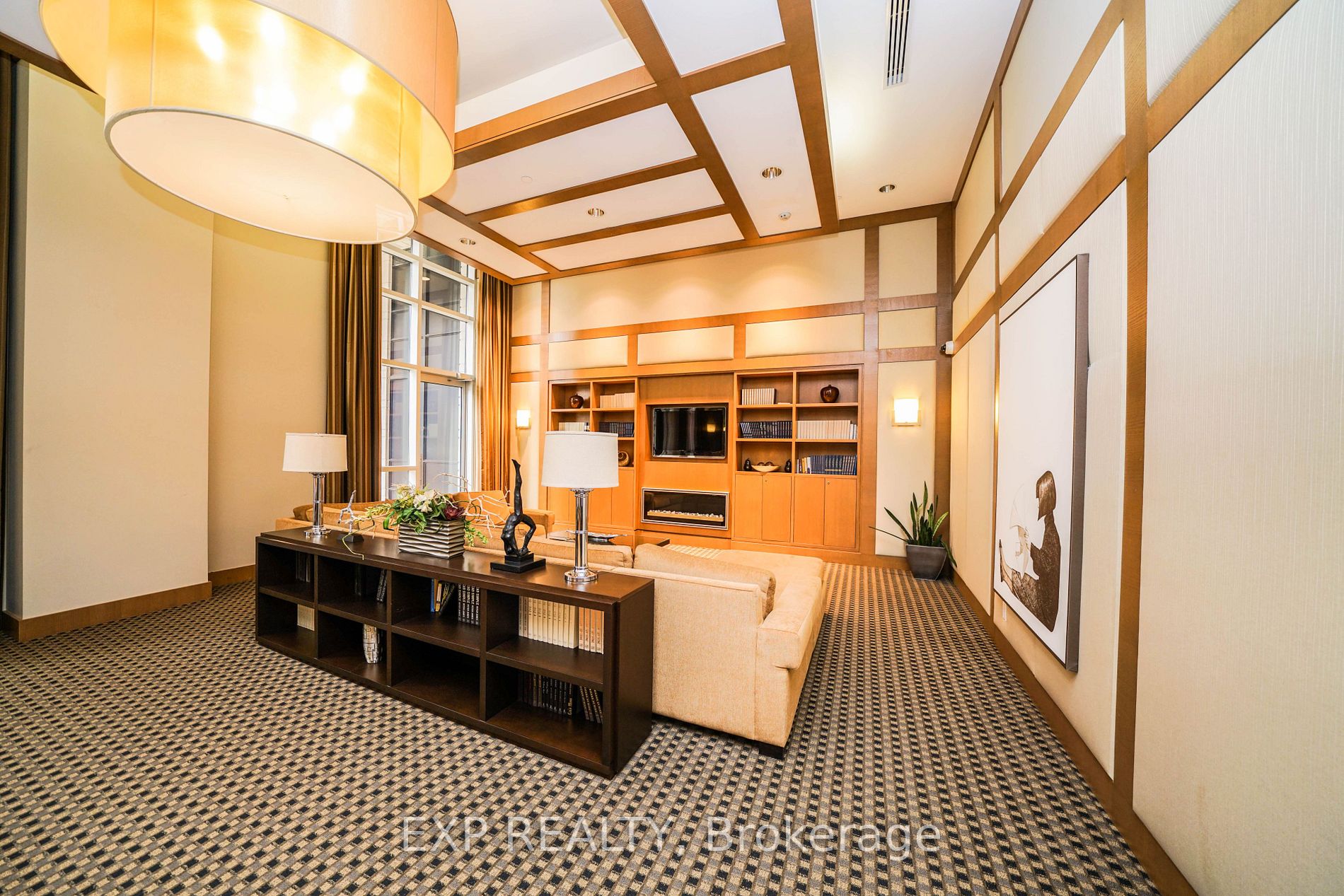 100 Harrison Garden Boulevard, #1822