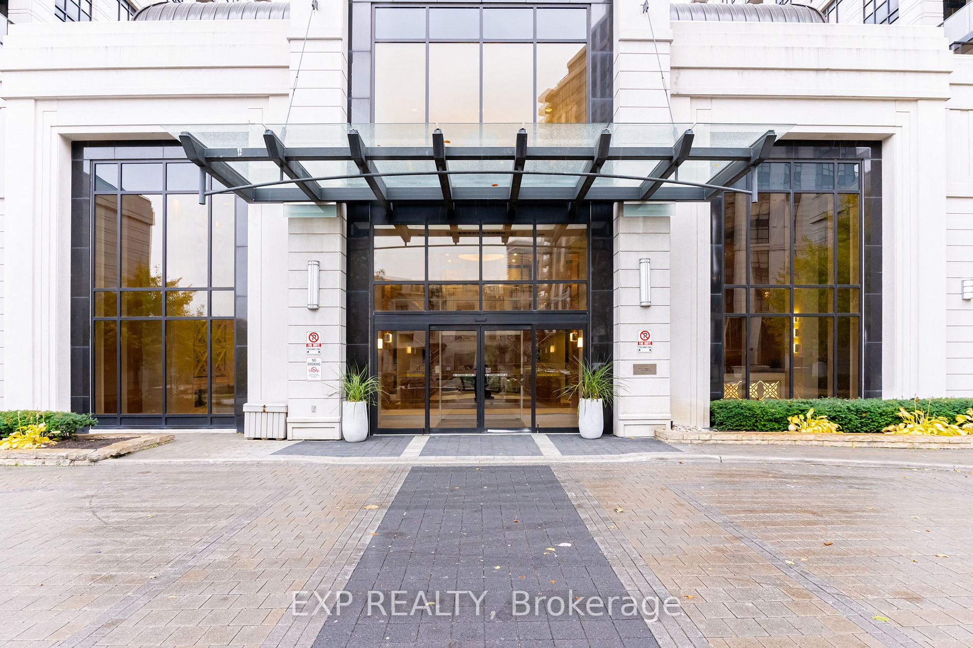 100 Harrison Garden Boulevard, #1822