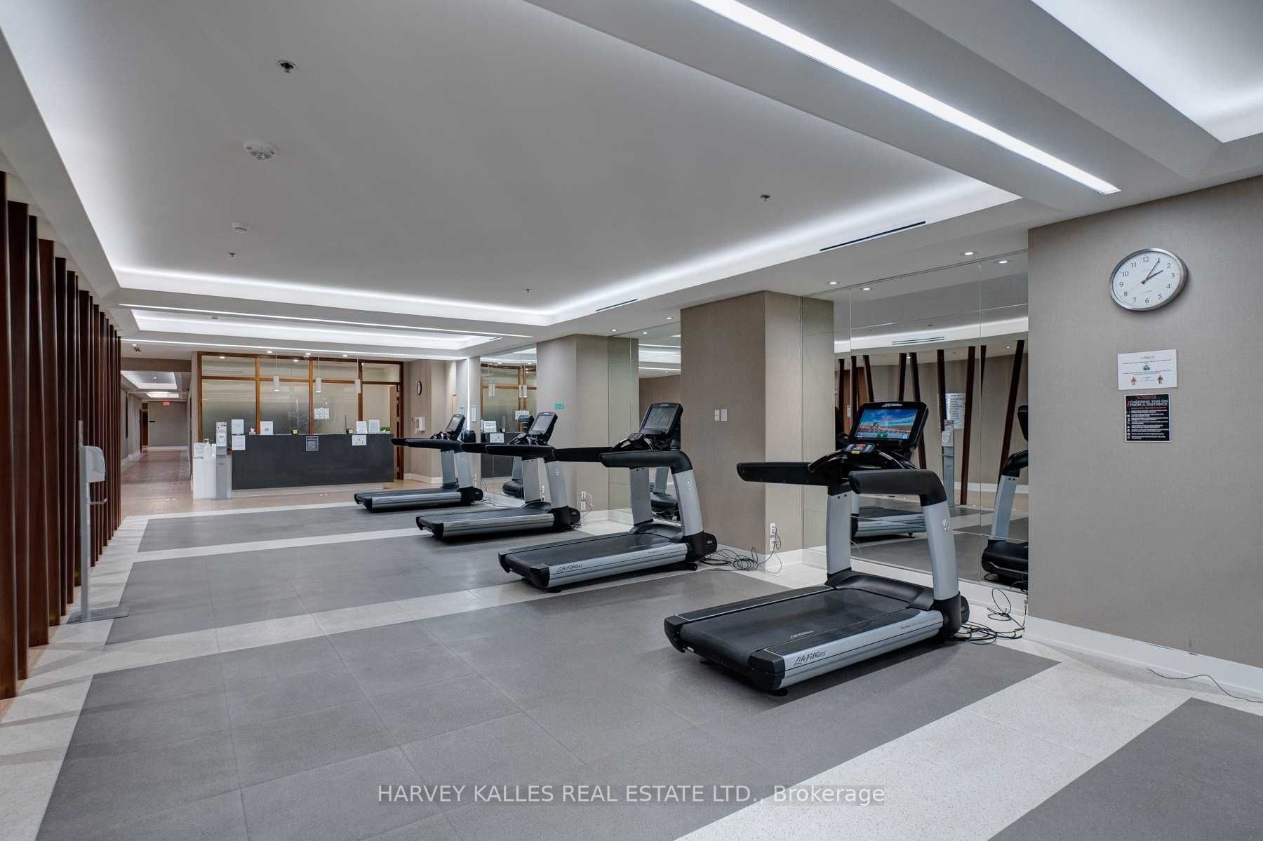 111 St Clair Avenue W, #1521