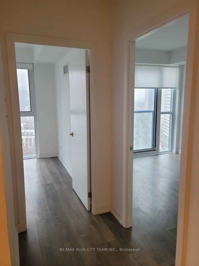 159 Wellesley Street E, #1202