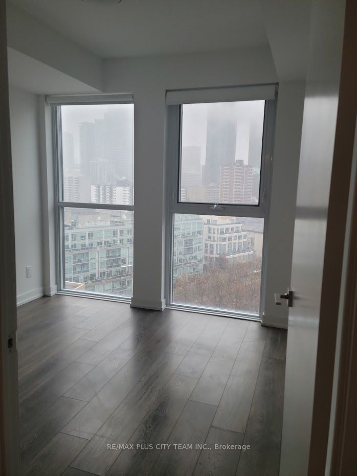 159 Wellesley Street E, #1202