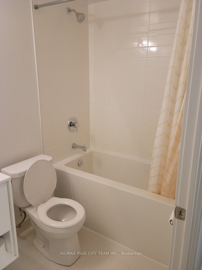 159 Wellesley Street E, #1202