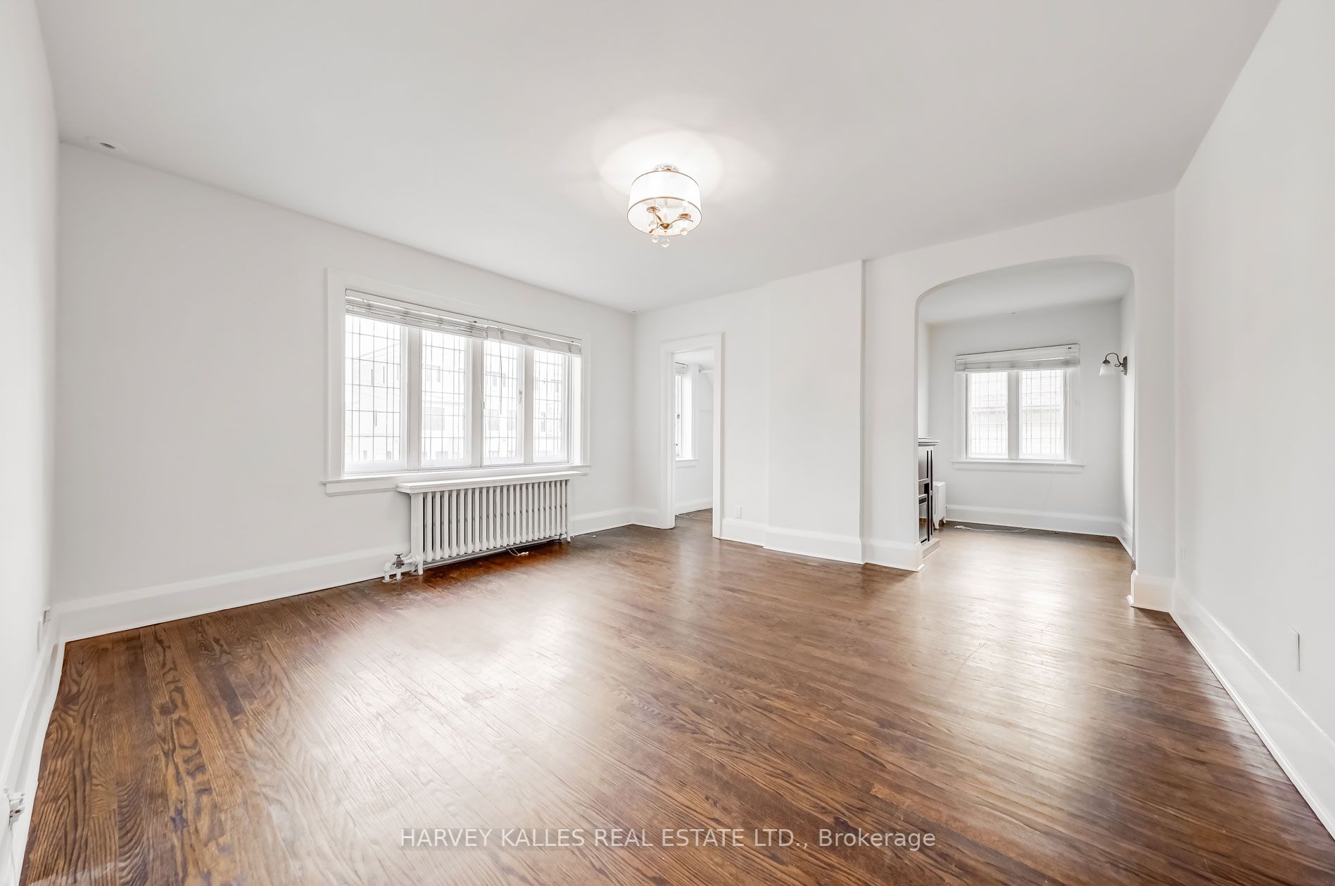 29 Hillhurst Boulevard