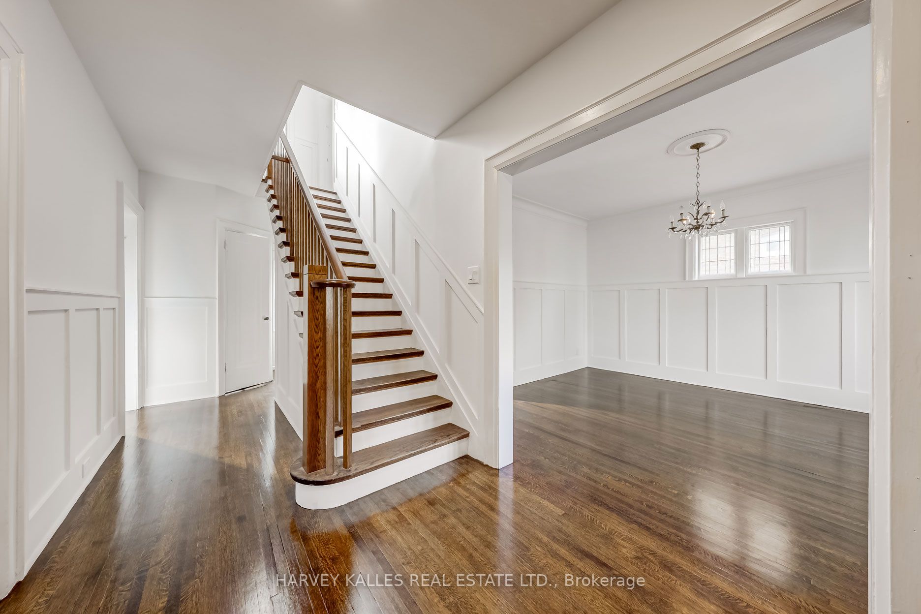 29 Hillhurst Boulevard