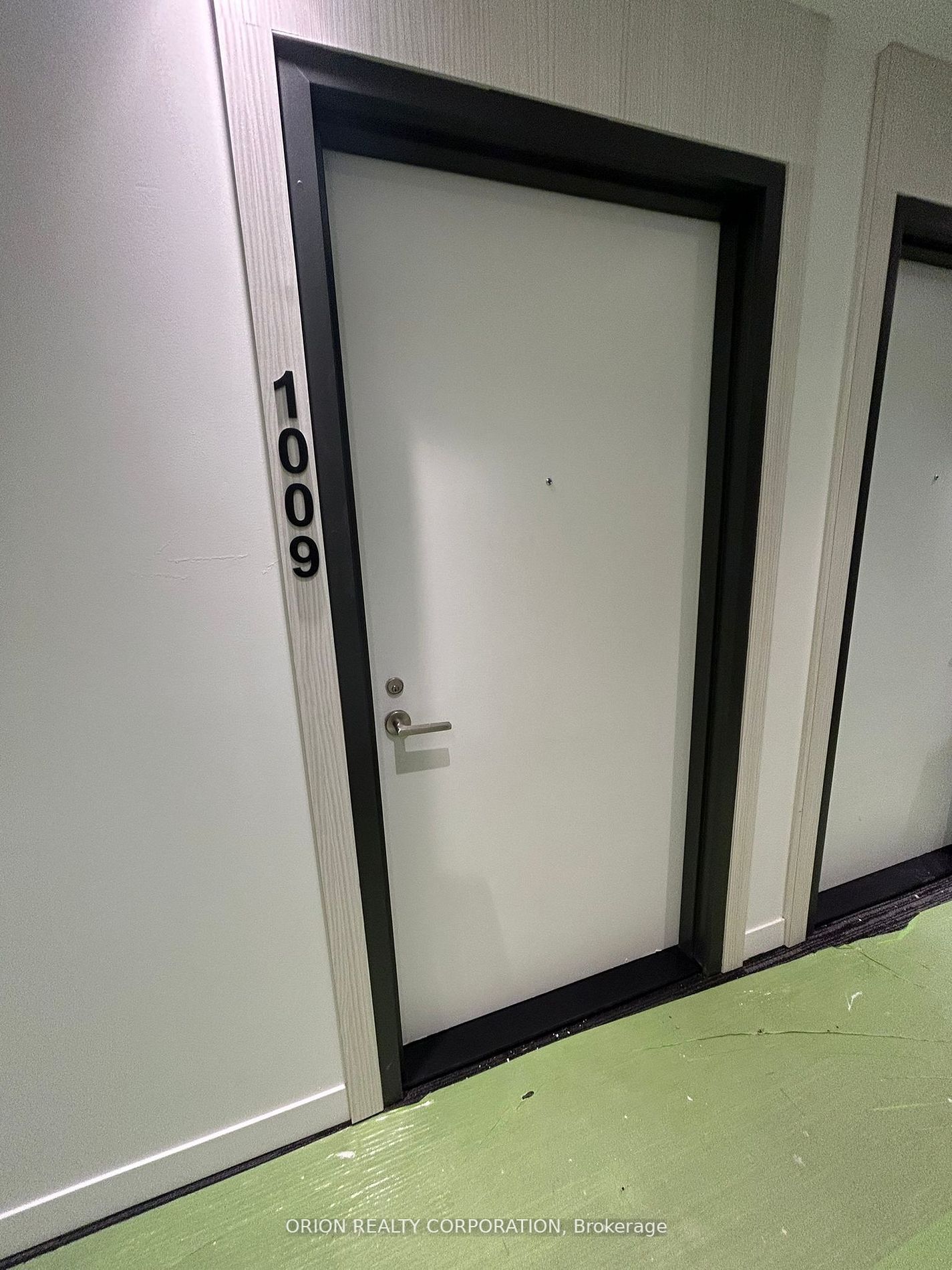 185 Alberta Avenue, #1009