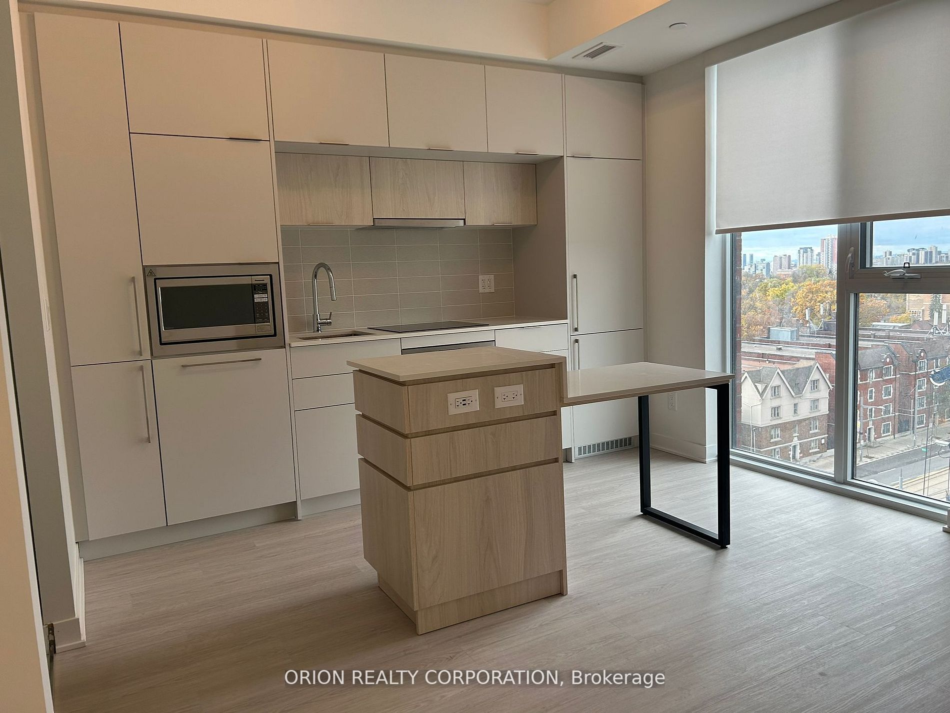 185 Alberta Avenue, #1009