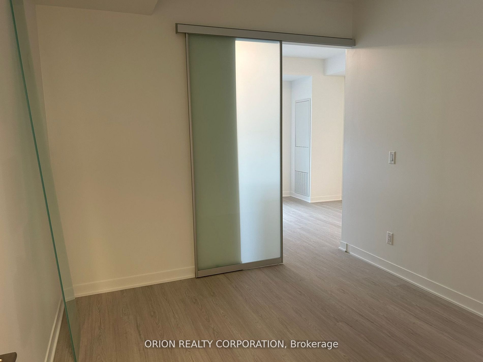 185 Alberta Avenue, #1009