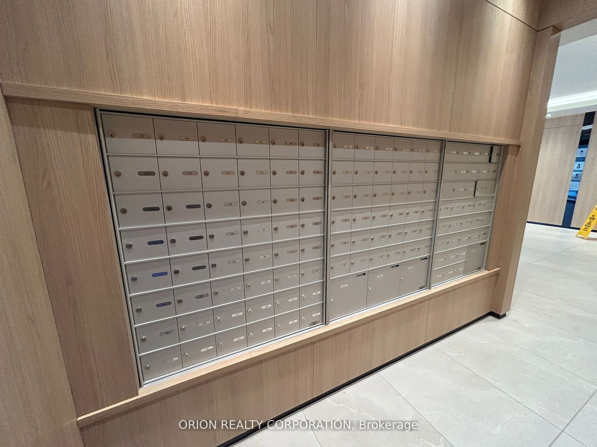 185 Alberta Avenue, #1009
