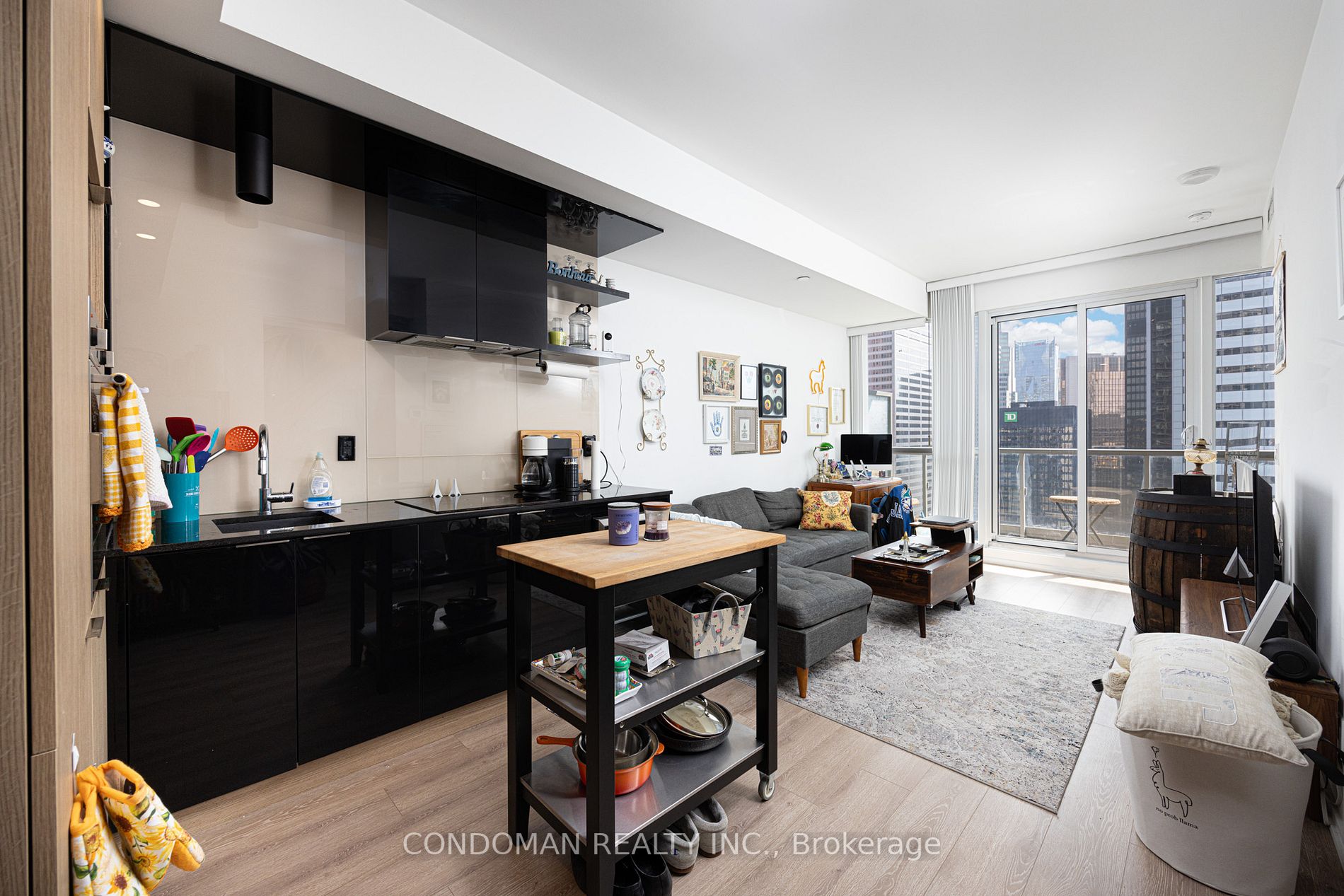 70 Temperance St, #3909