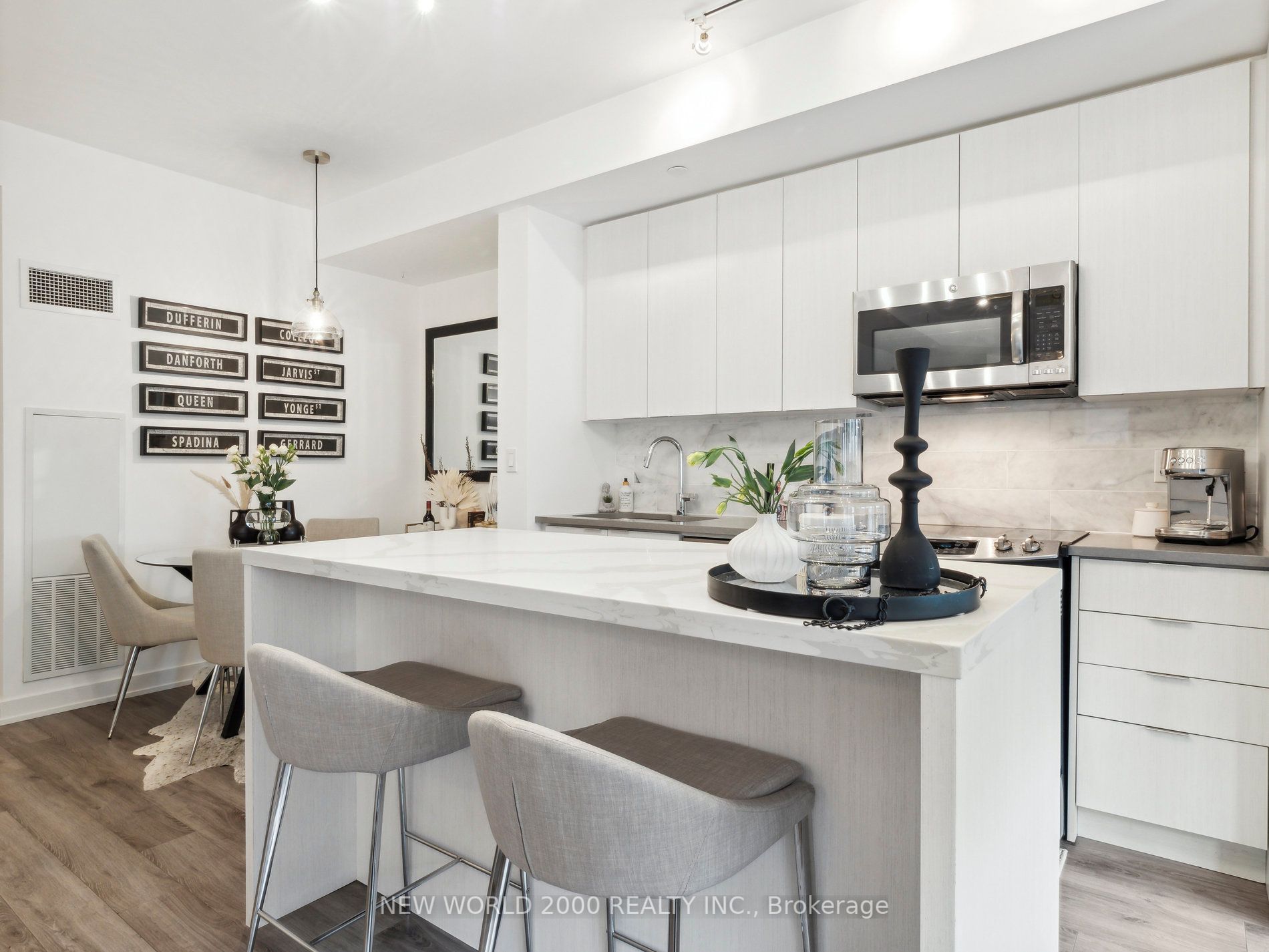 50 Bruyeres Mews, #313