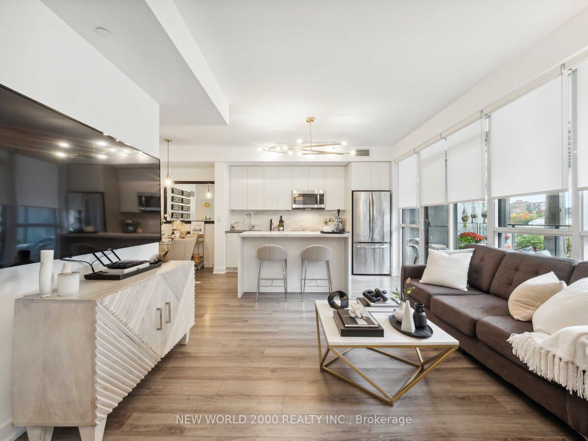 50 Bruyeres Mews, #313
