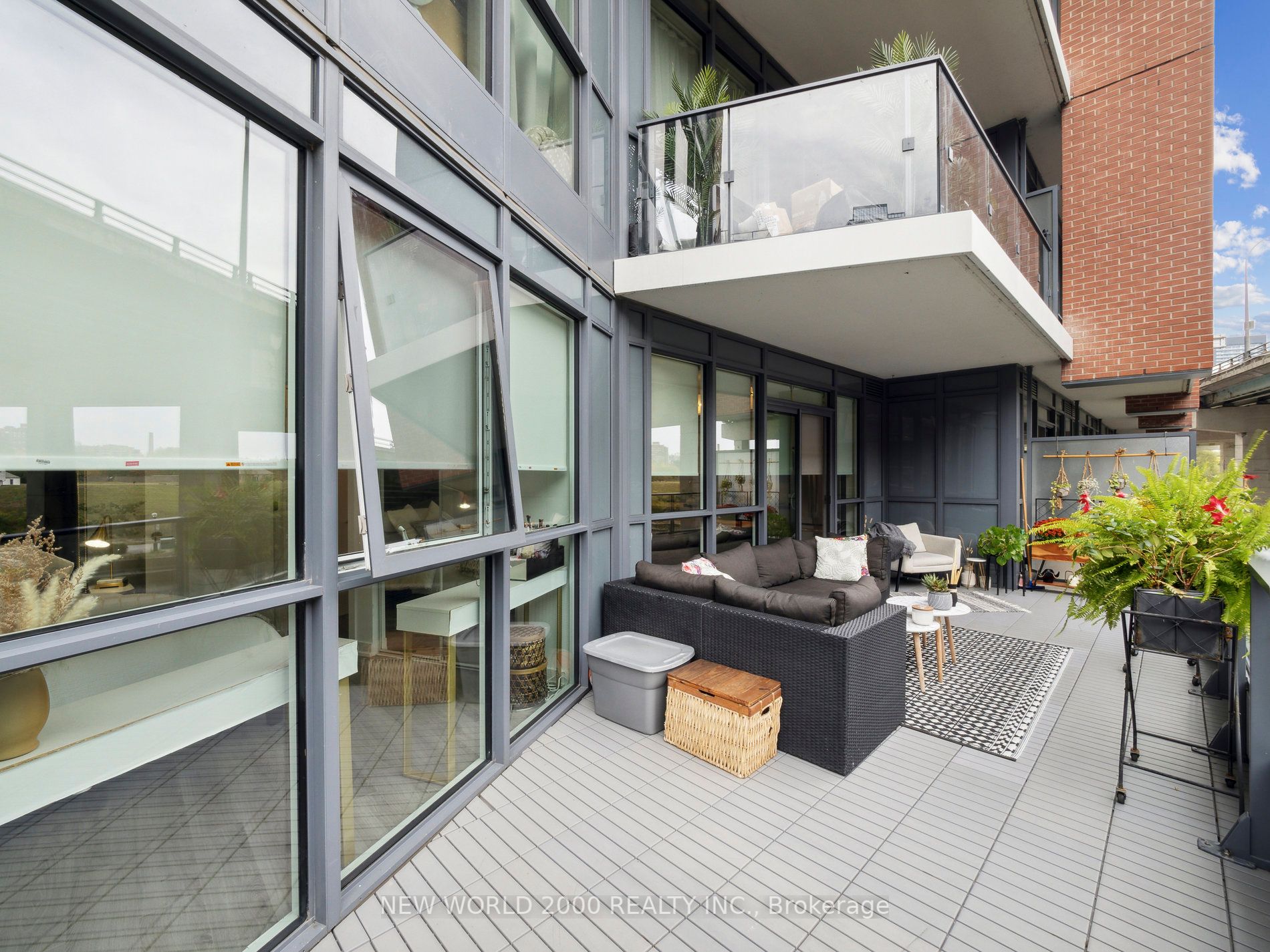 50 Bruyeres Mews, #313