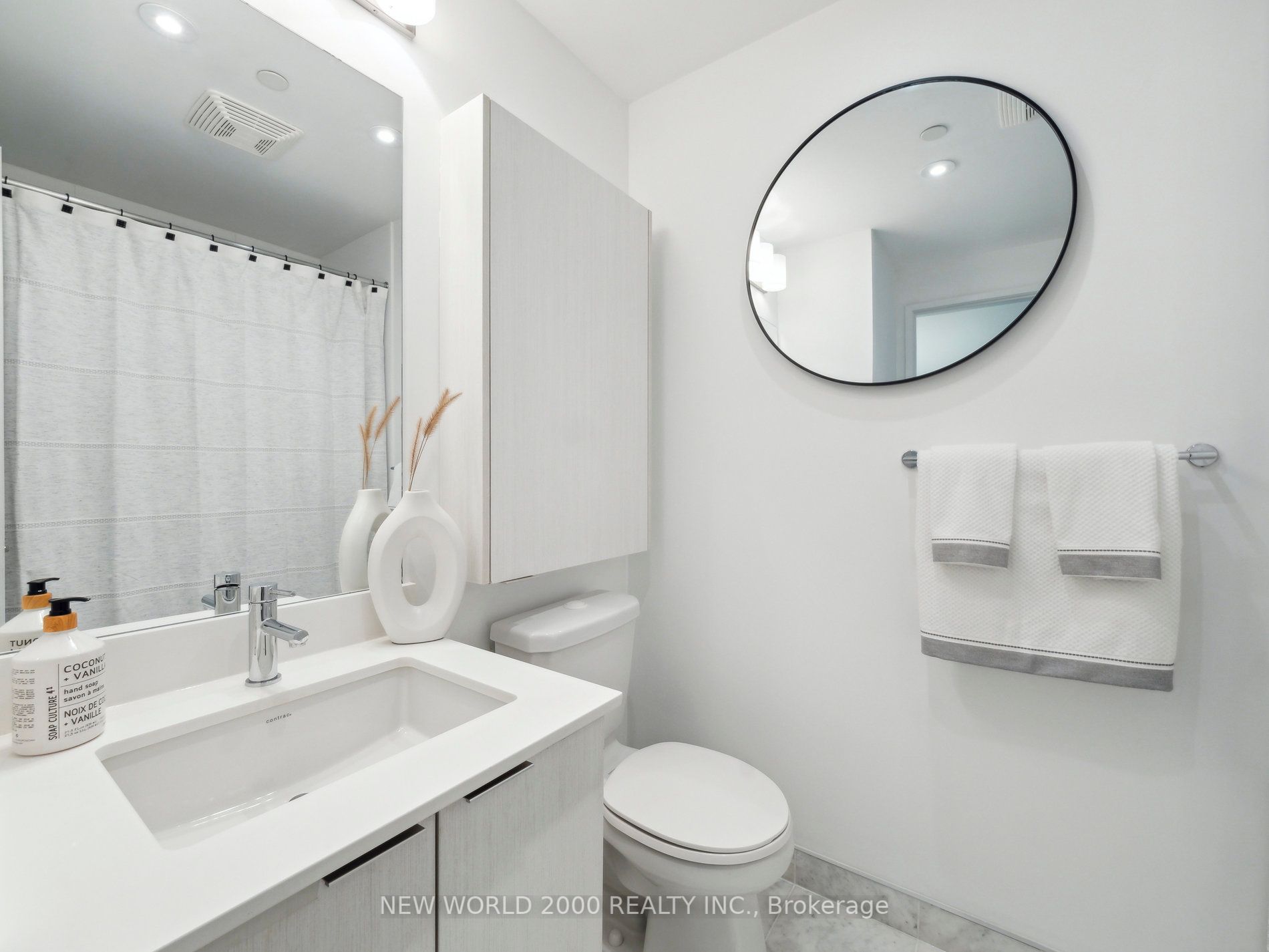 50 Bruyeres Mews, #313