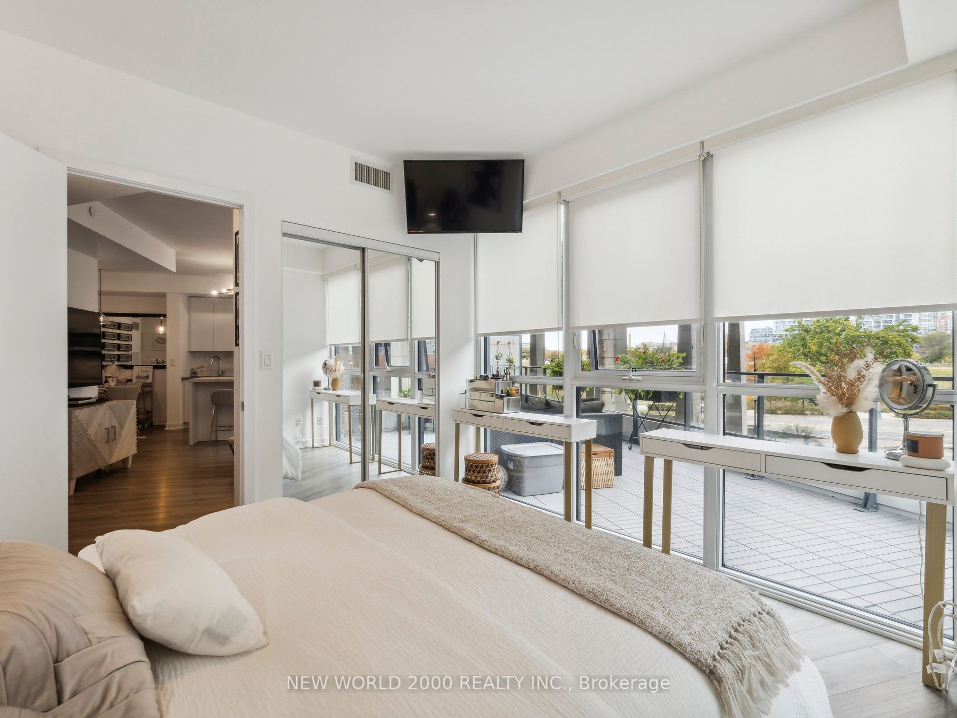 50 Bruyeres Mews, #313