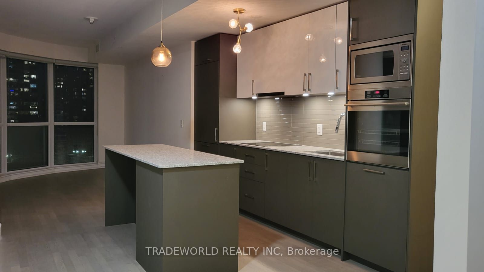 88 Cumberland St, #902