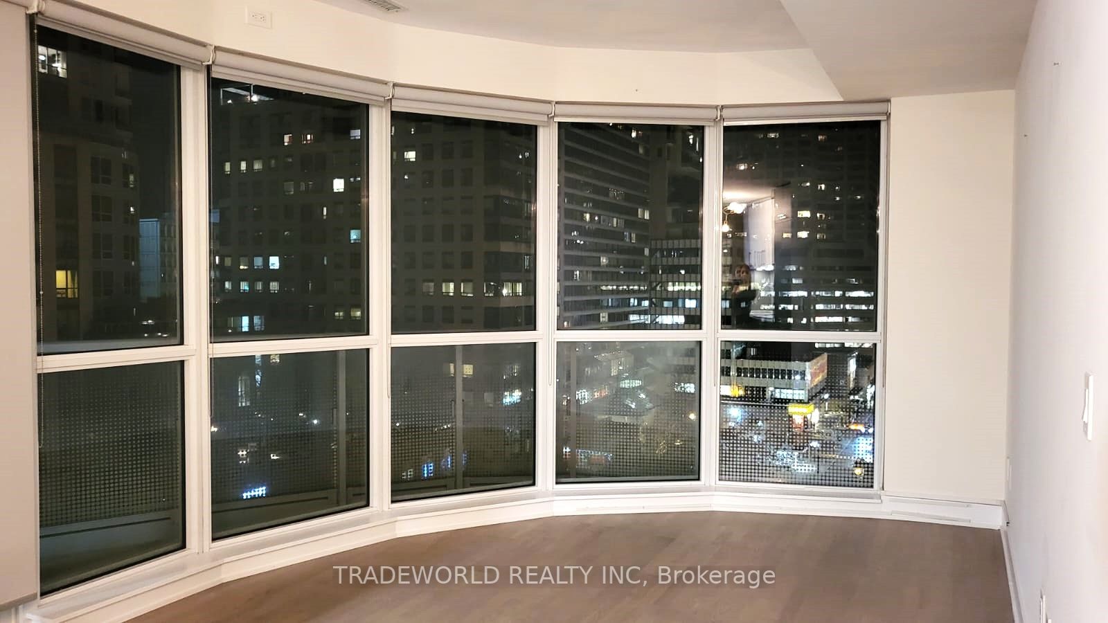 88 Cumberland St, #902