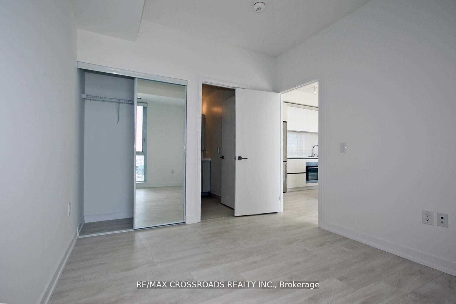 225 Sumach St, #1703