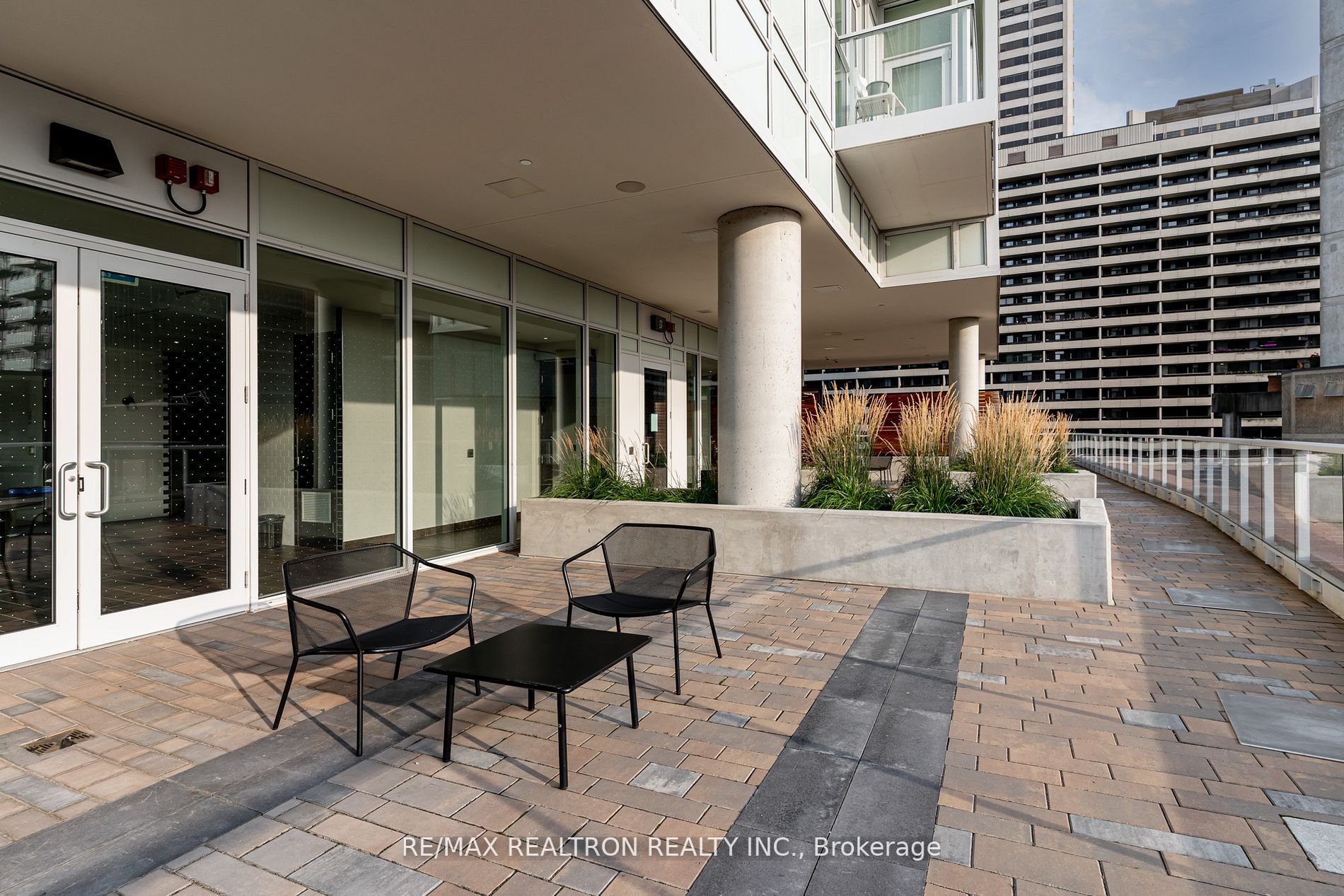 33 Helendale Avenue, #2905