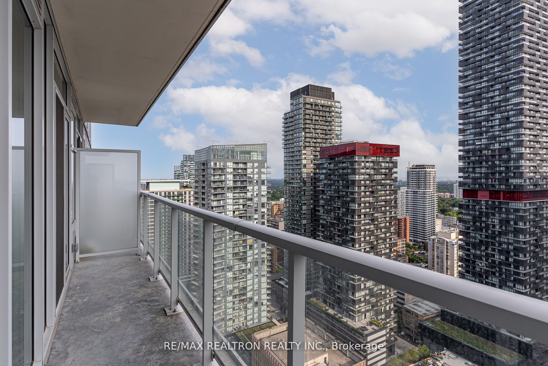 33 Helendale Avenue, #2905