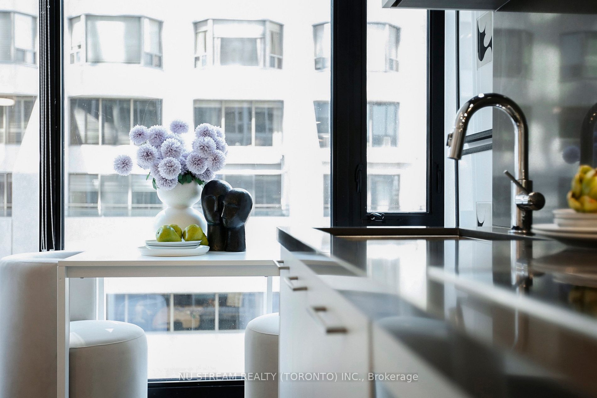 188 Cumberland St, #1408