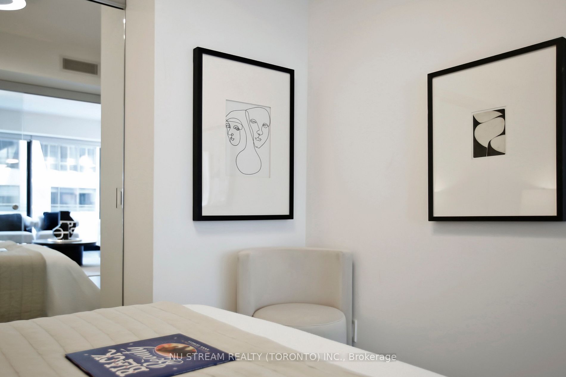 188 Cumberland St, #1408