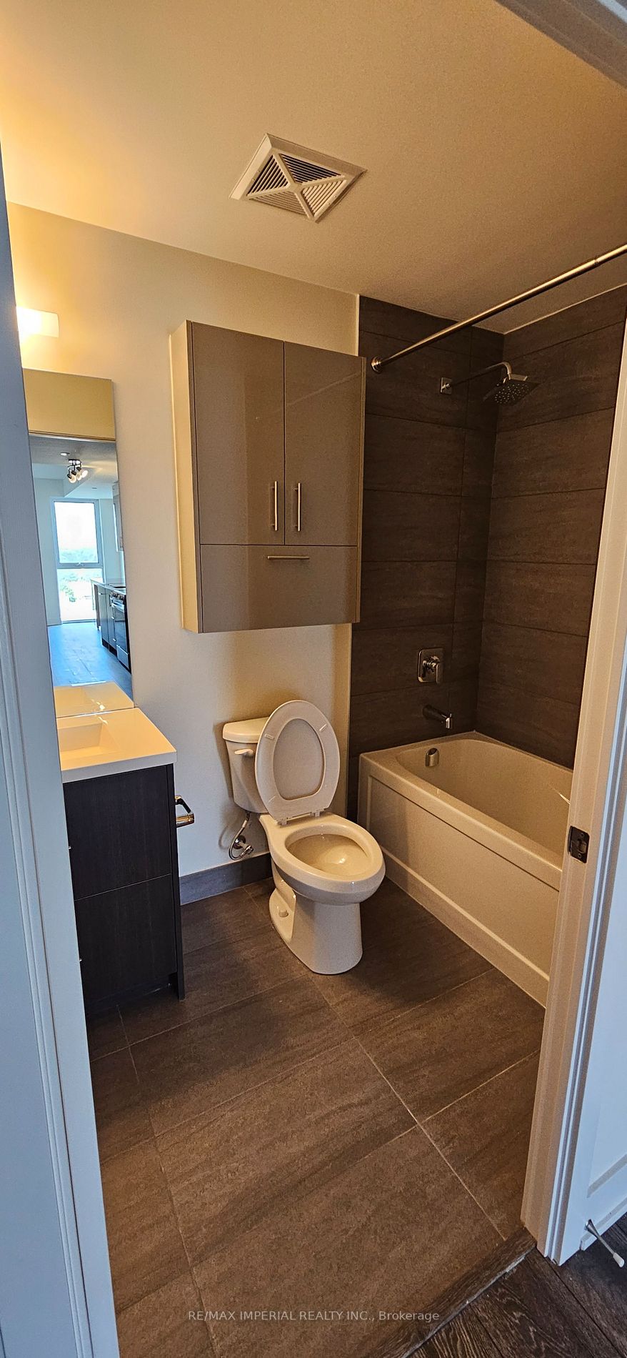188 Fairview Mall Dr, #723