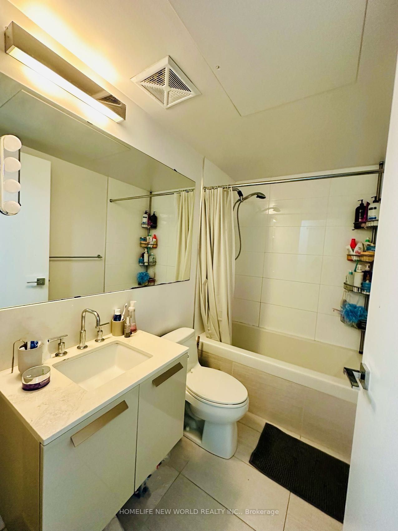 42 Charles St E, #809