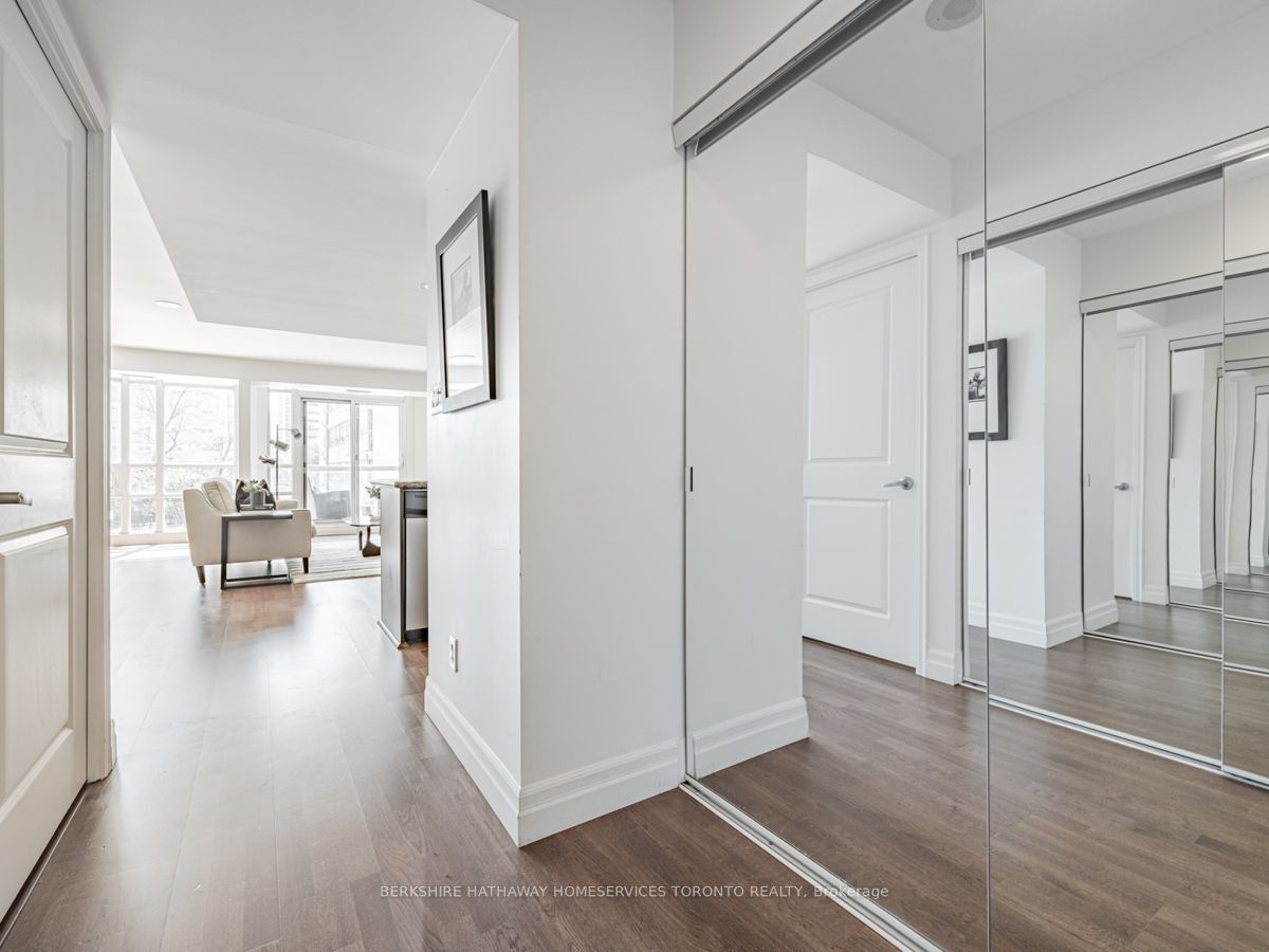 900 Mount Pleasant Rd, #209