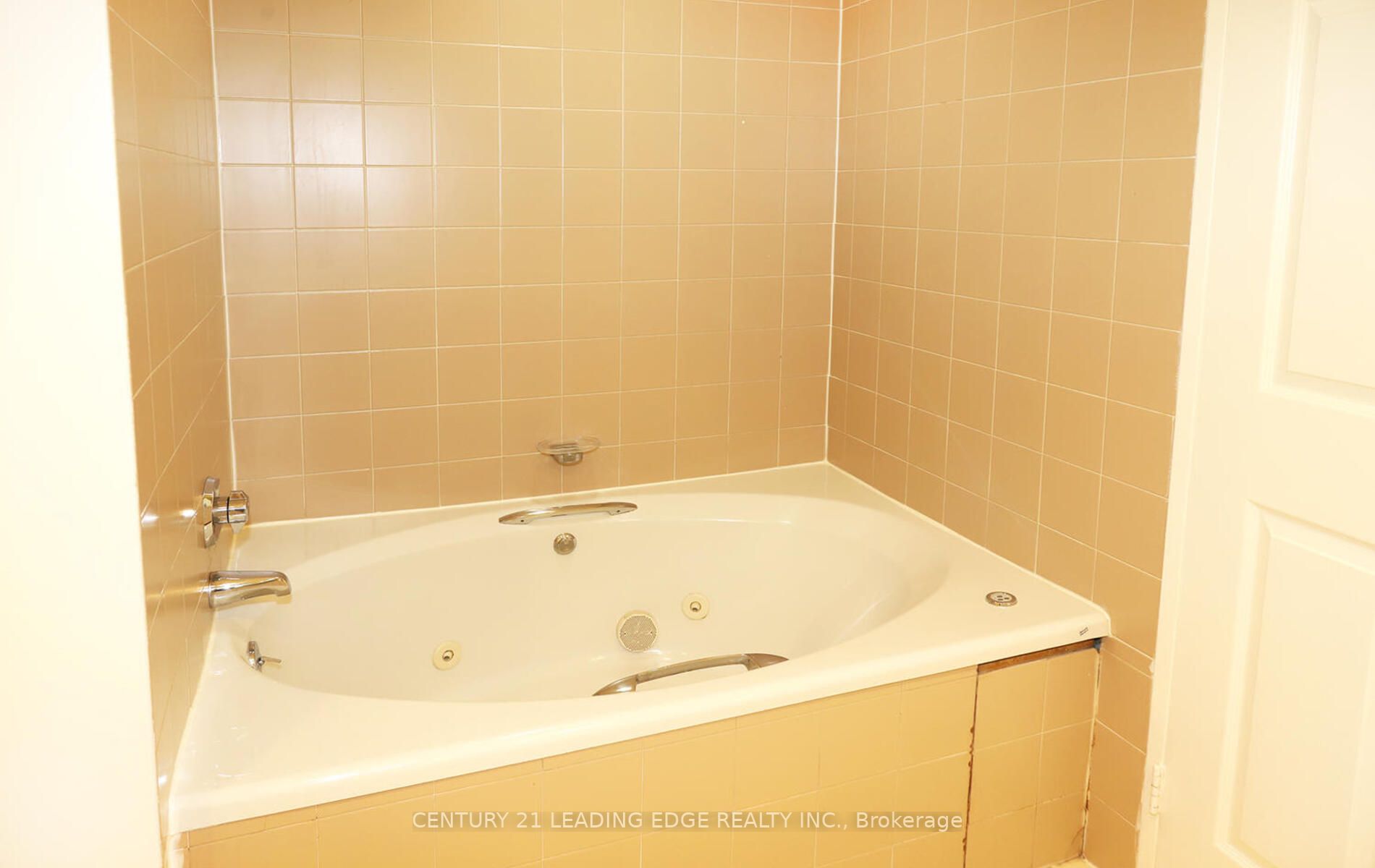 33 University Ave, #1508