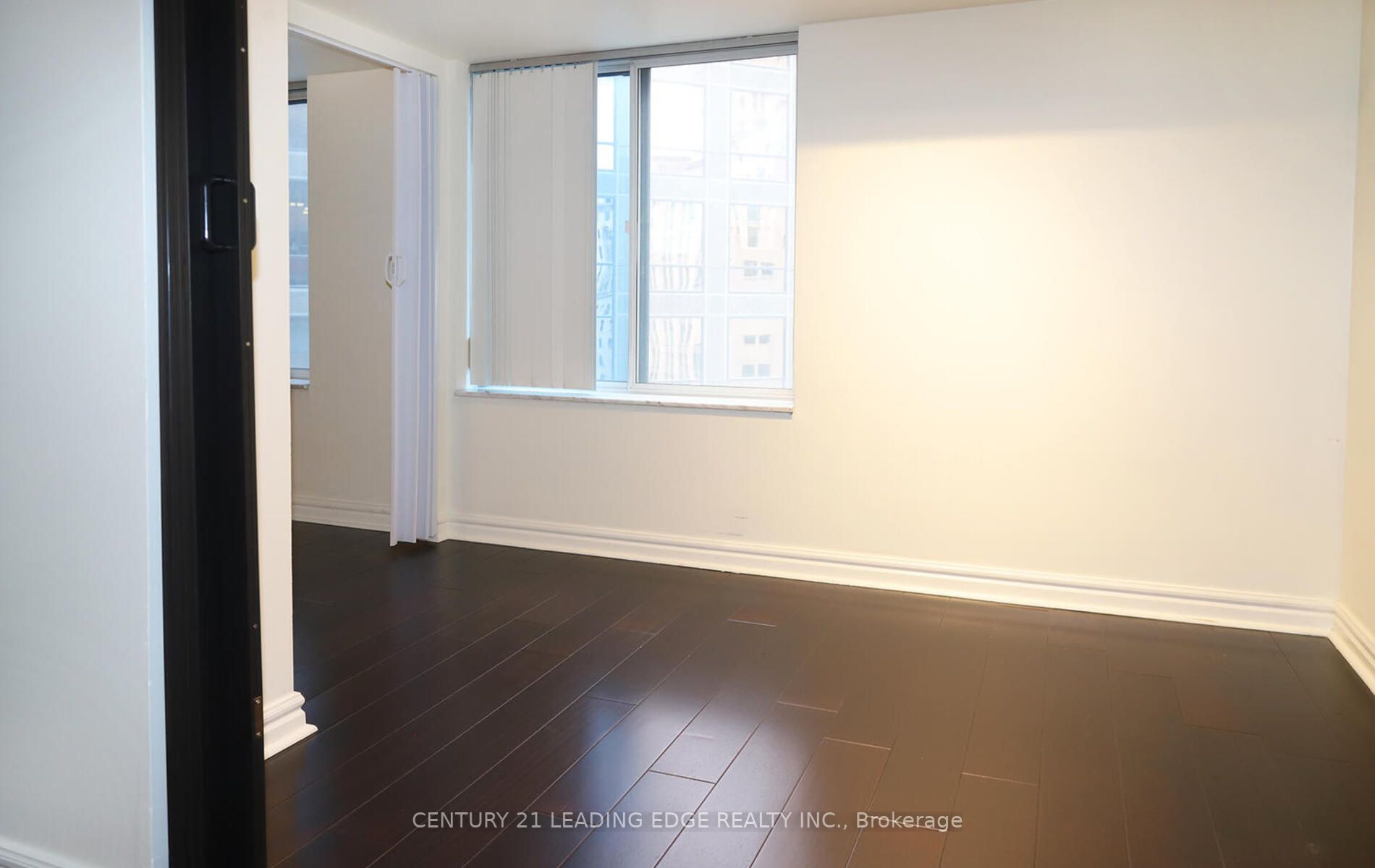 33 University Ave, #1508