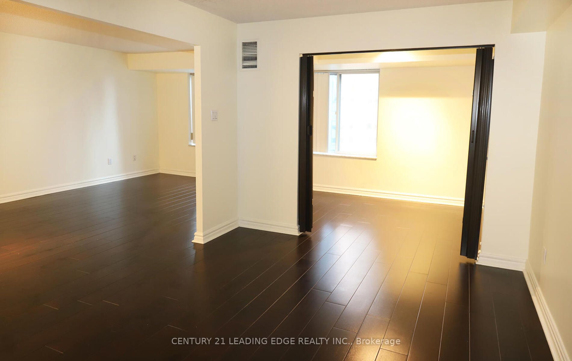 33 University Ave, #1508