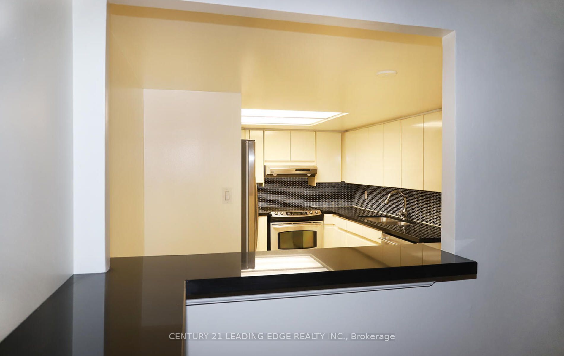 33 University Ave, #1508