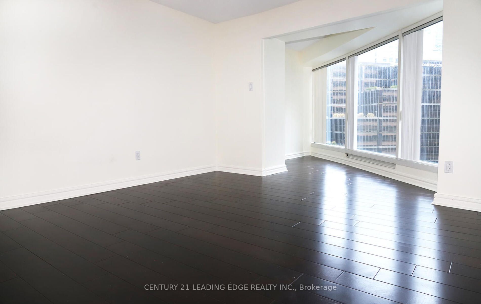33 University Ave, #1508