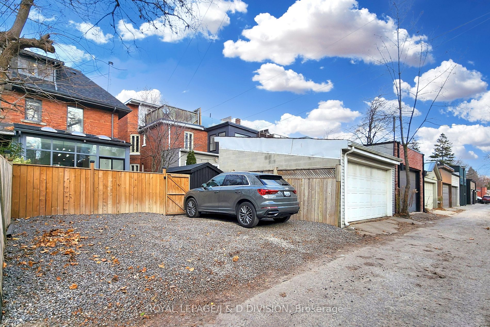 107 Macpherson Avenue