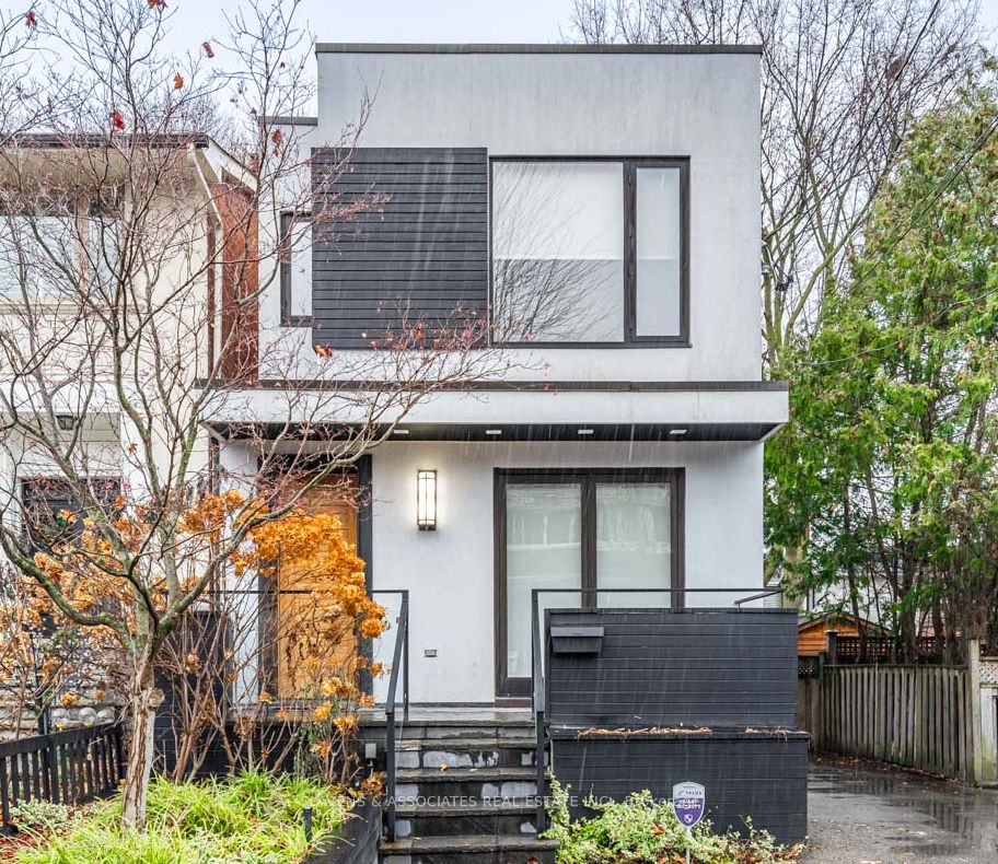 127 Orchard View Boulevard