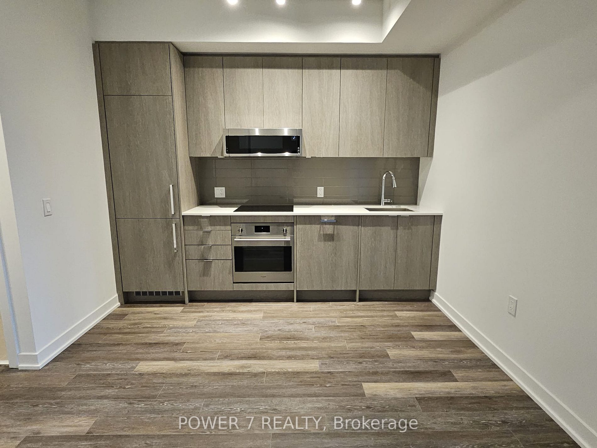 250 Lawrence Avenue W, #601