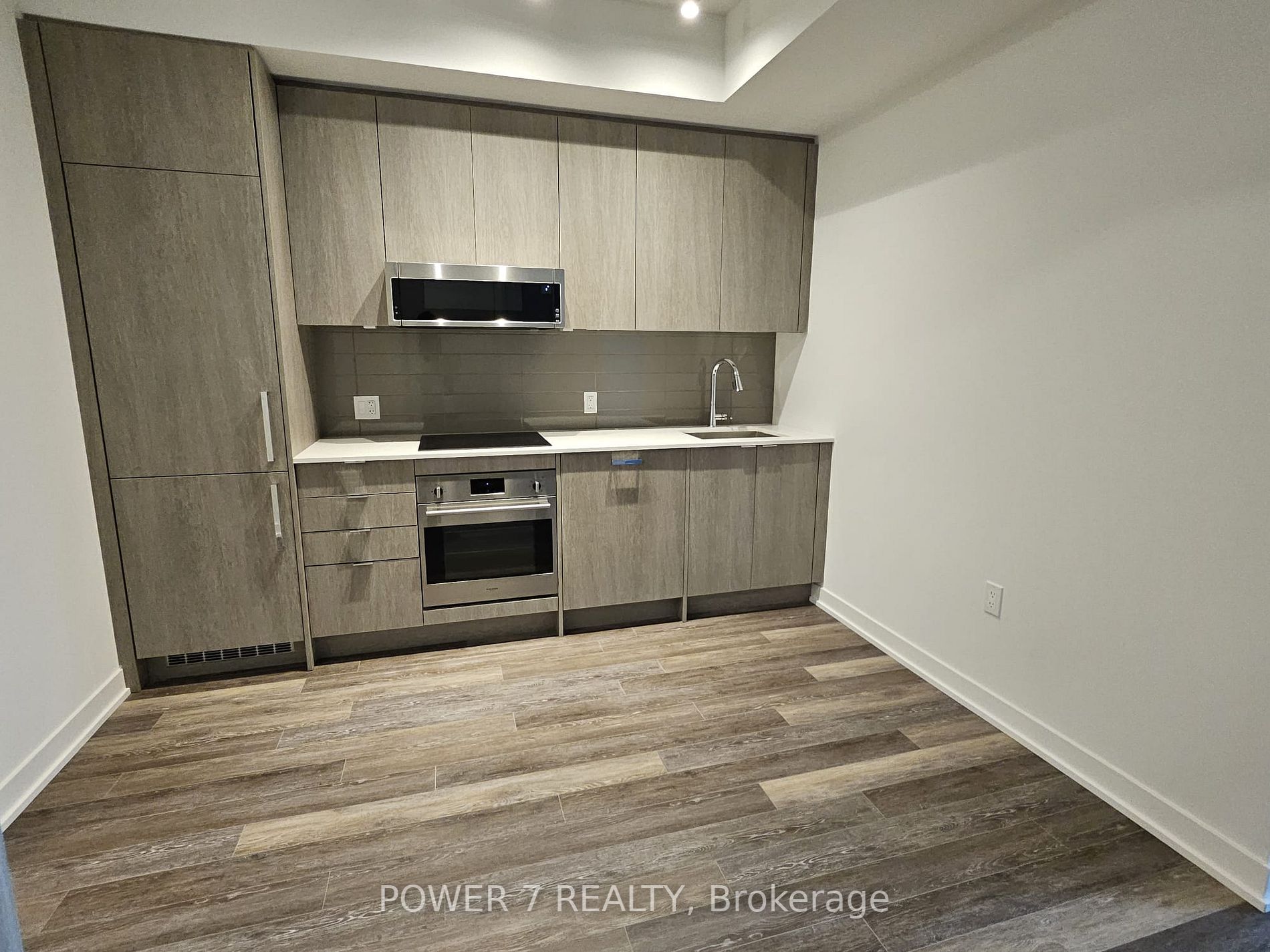 250 Lawrence Avenue W, #601