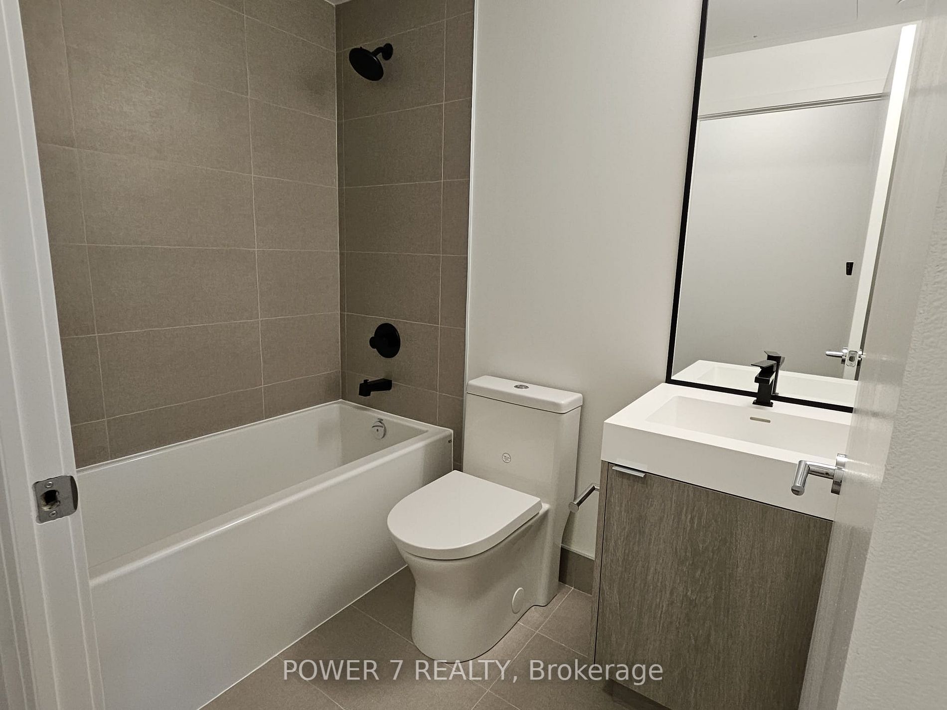 250 Lawrence Avenue W, #601