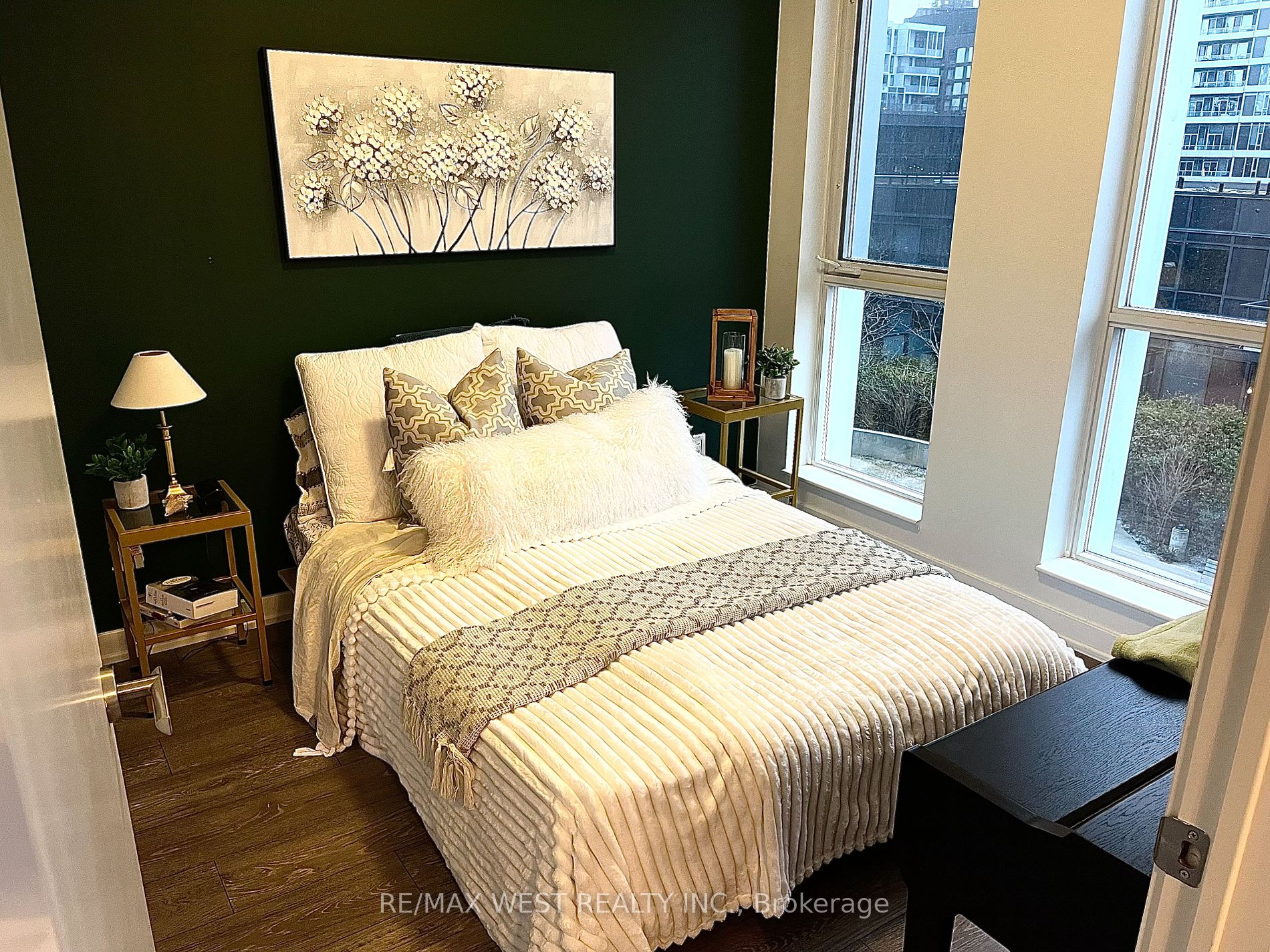 55 Regent Park Blvd, #613