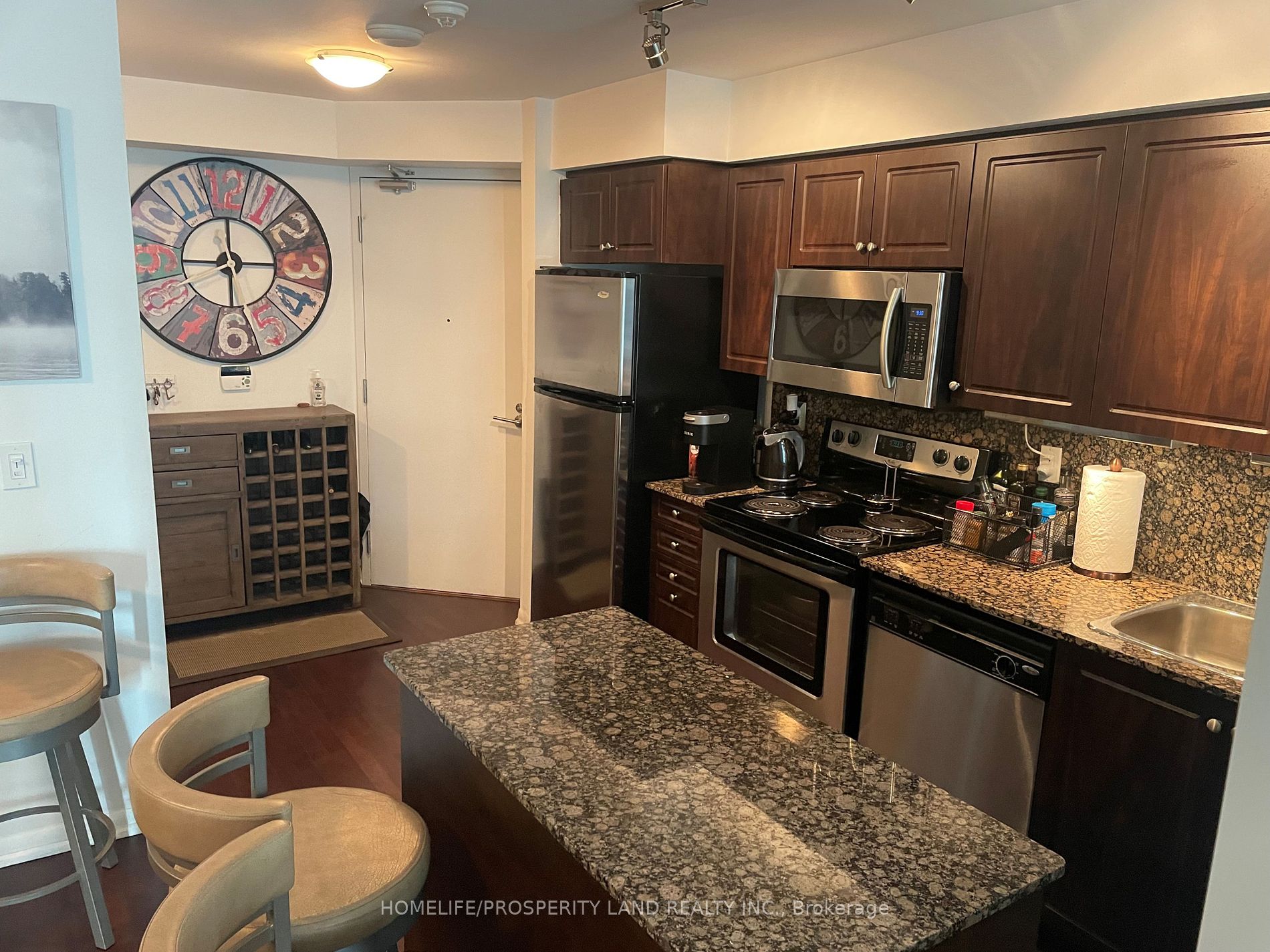 215 Fort York Blvd, #521